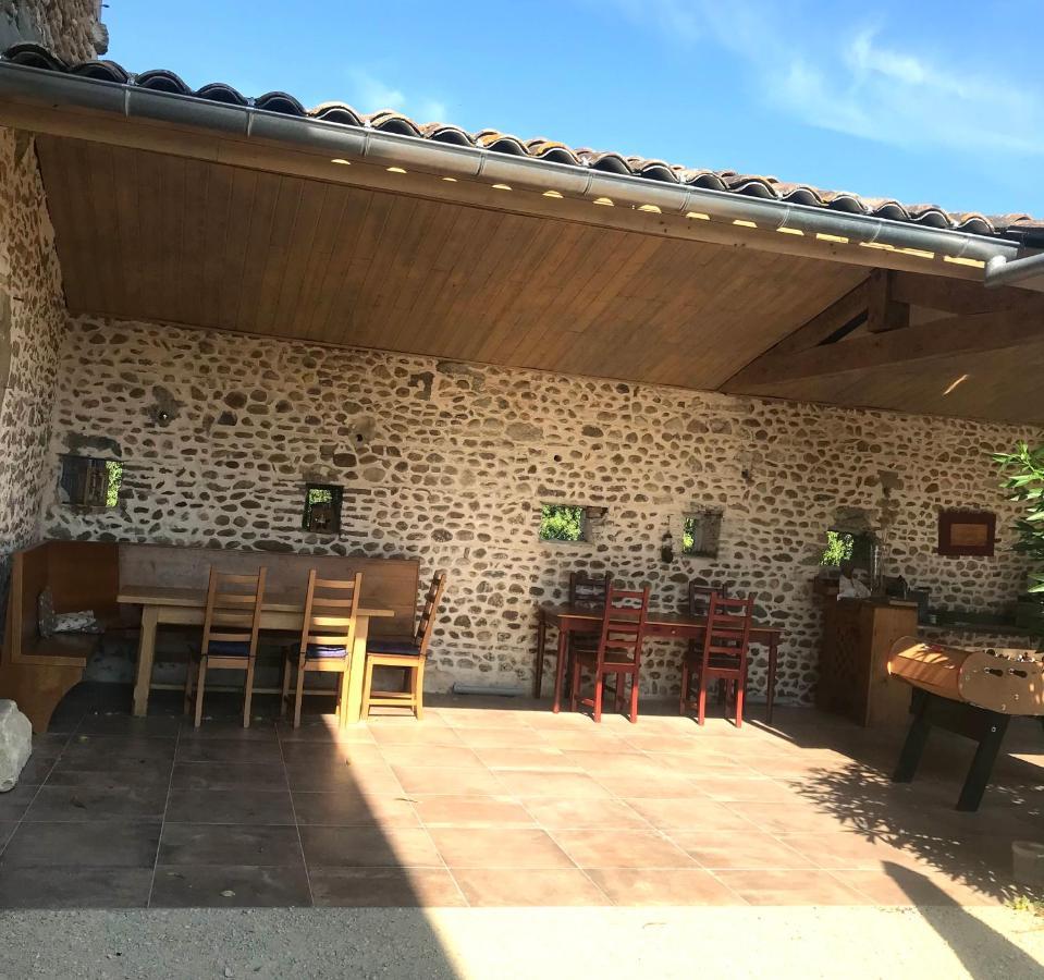 La Bergerie Des Amandiers Chambres Et Table D'Hotes Malataverne Exterior foto